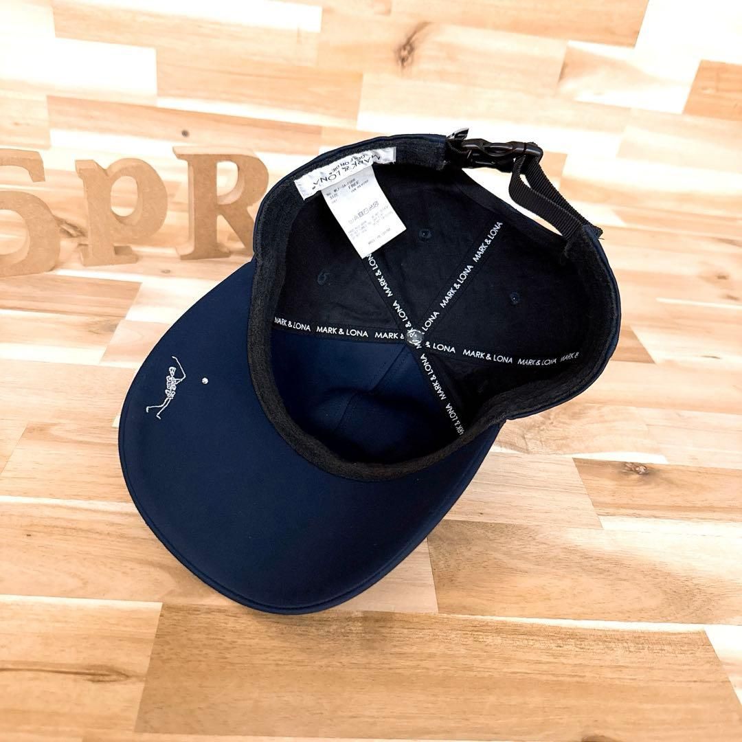 マークアンドロナ】ナイロン スクエア ワッペン スカルロゴ キャップ紺
