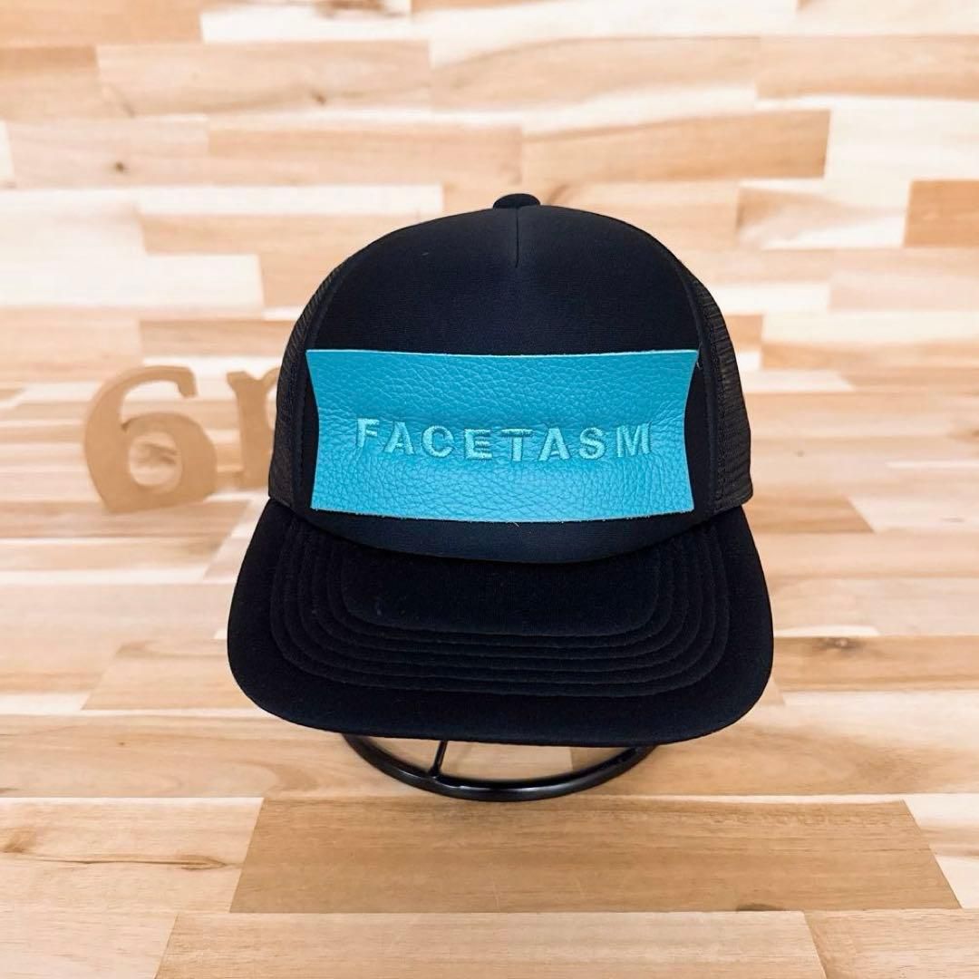 ファセッタズム×ドッグス コラボ スクエア レザー キャップ 黒×青