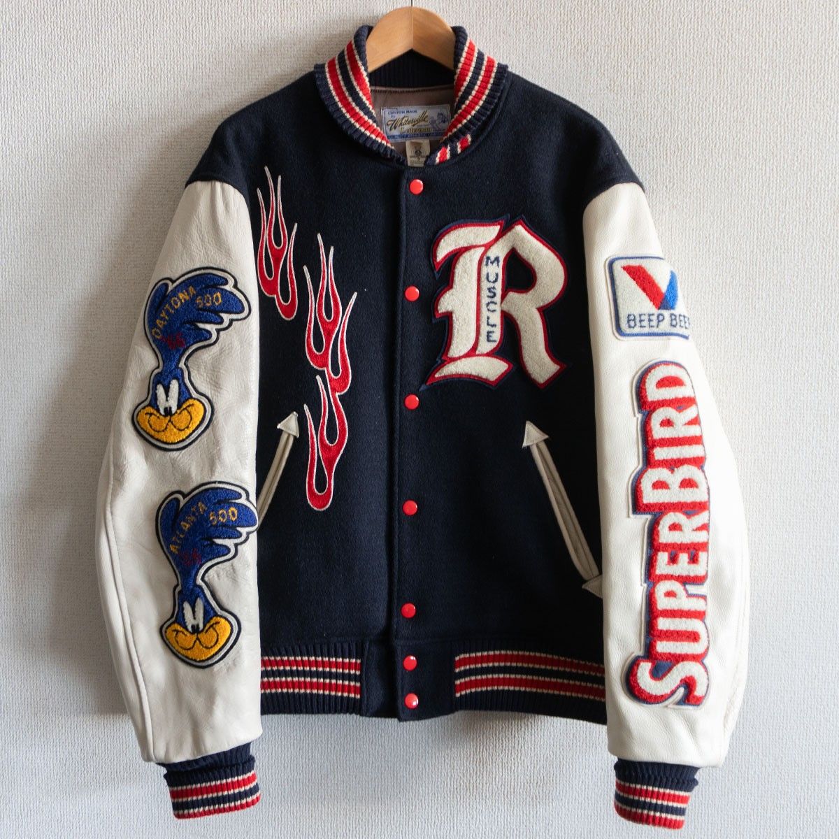 美品】WHITESVILLE【×LOONEY TUNES フルデコ レザースリーブ