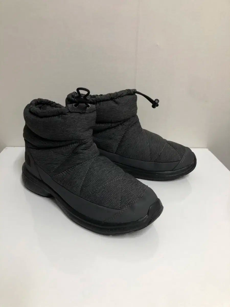 260サイズ THE NORTH FACE ザノースフェイス グースダウン ダウン ショートブーツ