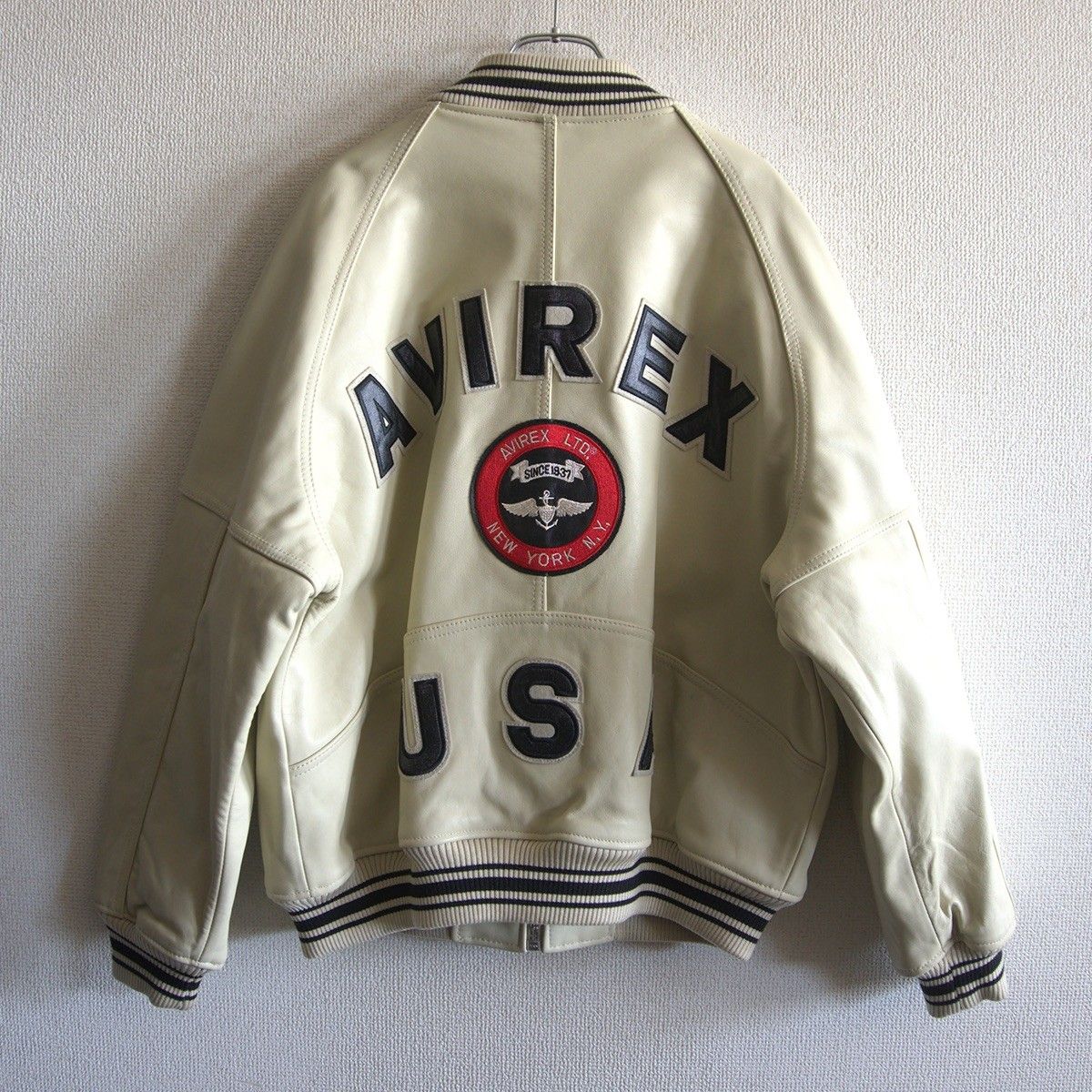 AVIREX レザー スタジャン L アワード ジャケット ワッペン アヴィレックス 25110448