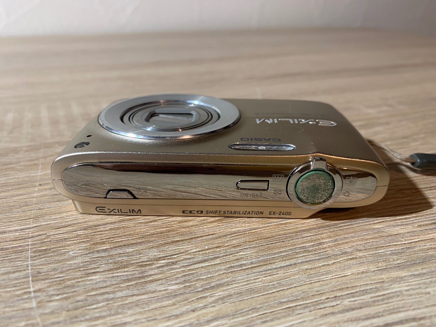  6503 Casio EXILIM EX Z 400 ゴールド デジカメ 本体(PSP) プレイステーションポータブル(PSP)