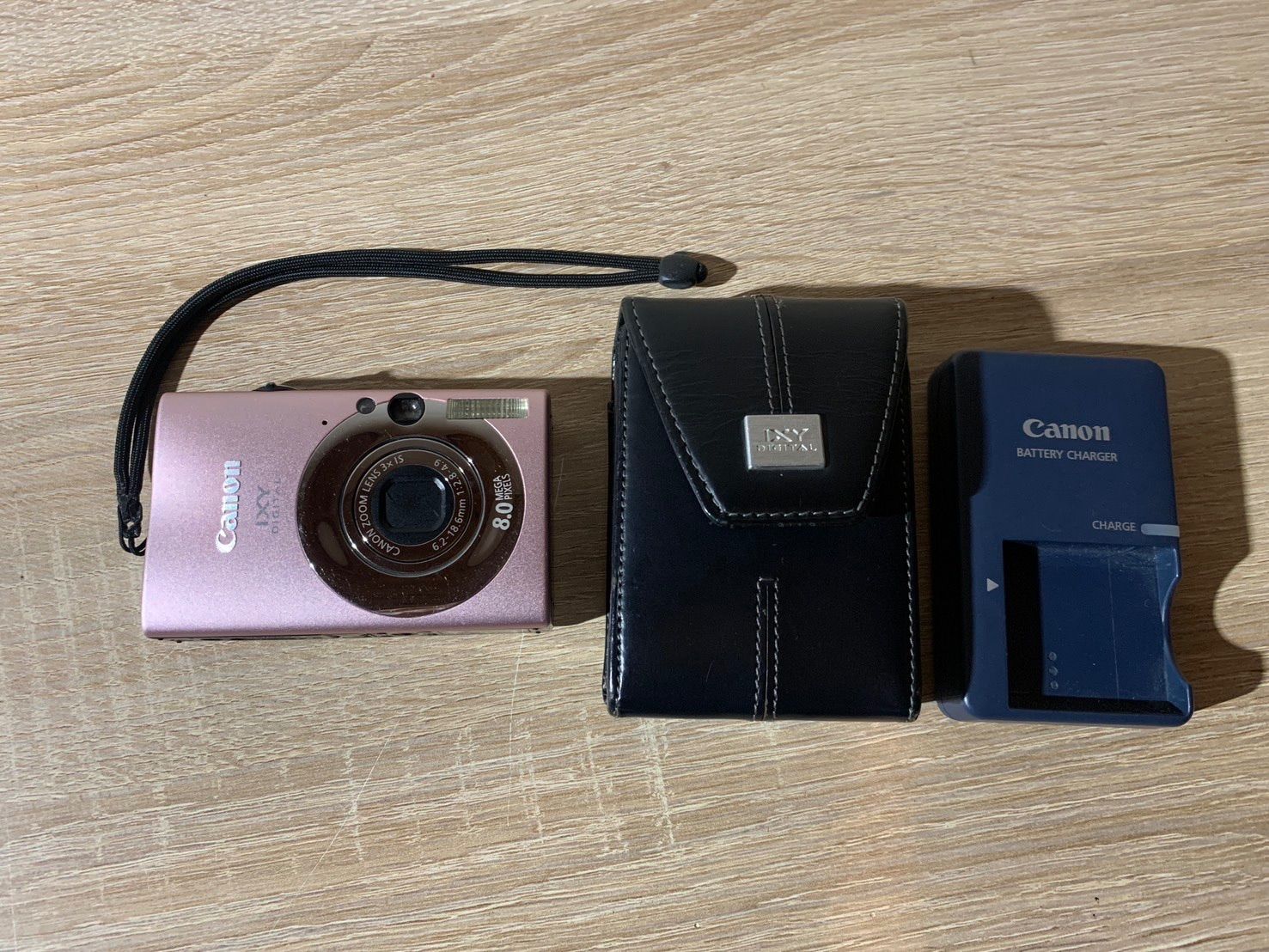 6505 Canon IXY DIGITAL 20 IS ピンク デジカメ