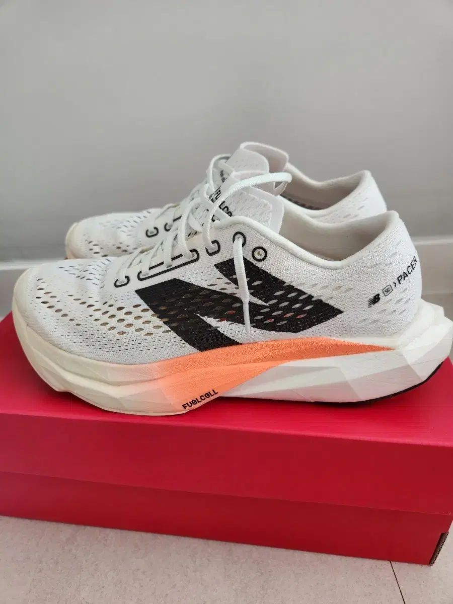 ニューバランス sc フェイス v2