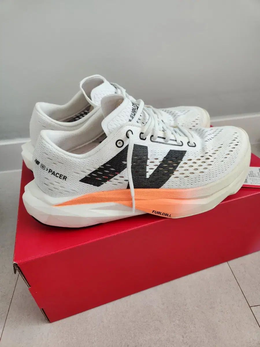 ニューバランス sc フェイス v2