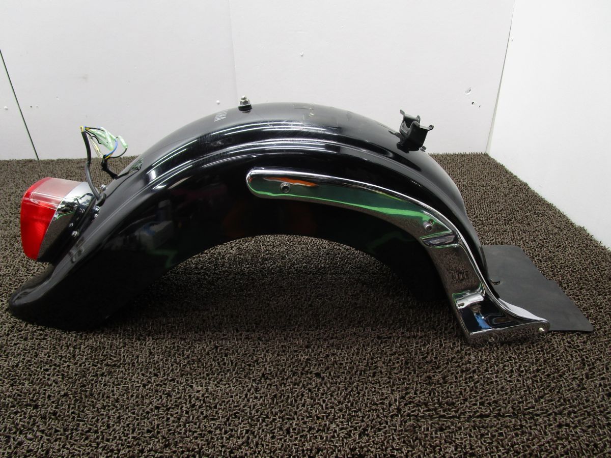 ドラッグスター400クラシック リアフェンダー □P558 テールランプ