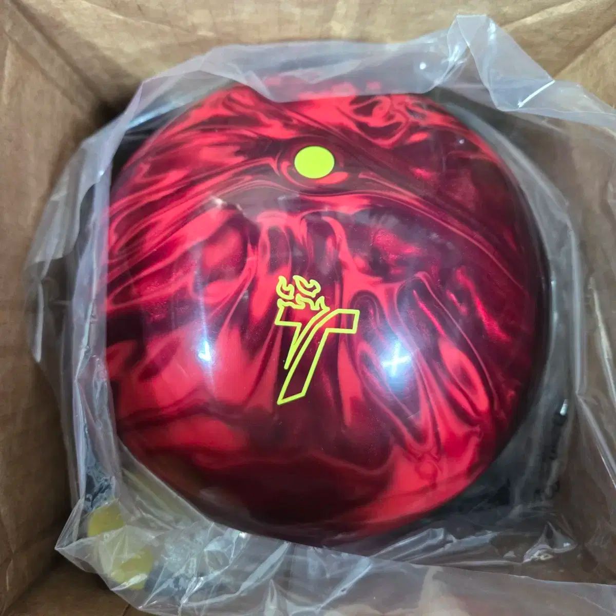 STEALTH スカーレット トラック 15パウンド ボーリング