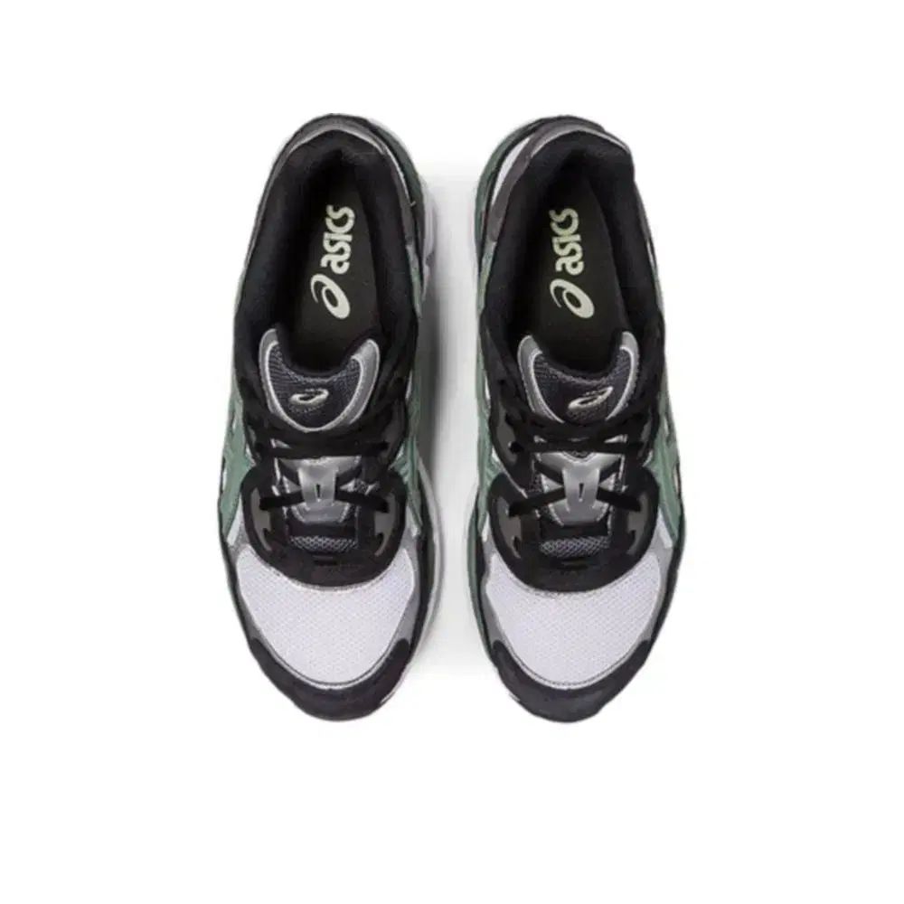 アシックス ASICS