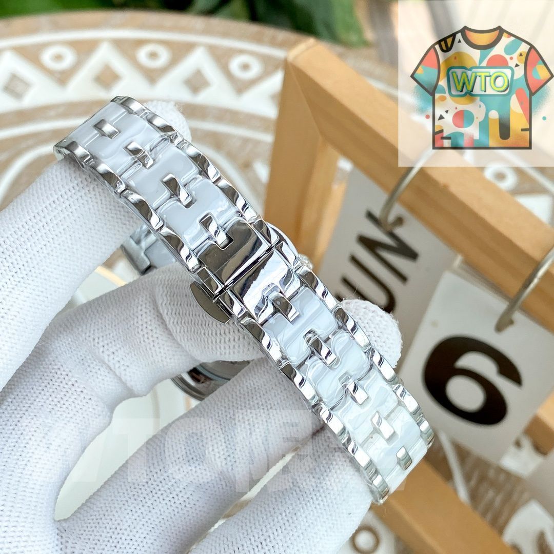  今日 CHANEL シャネル 贅沢で卓越した技術を備える 腕時計(デジタル) 時計