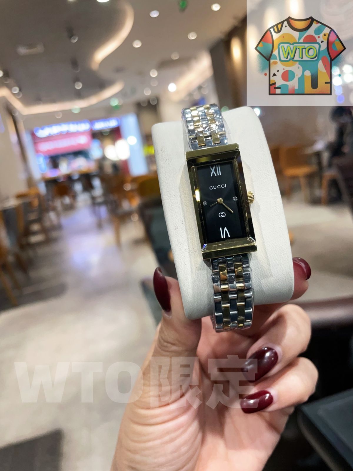  今日 Gucci グッチ G フレーム シリーズ エレガントな長方形ケースを特徴とする 腕時計(デジタル) 時計