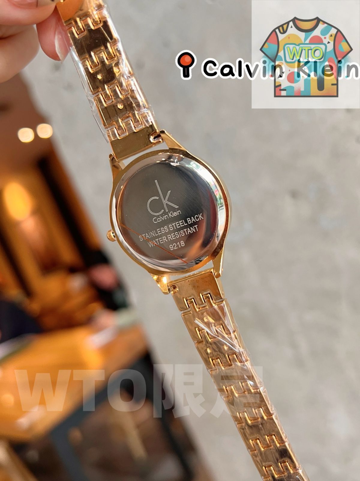 今日 Calvin Klein カルバン クライン ブレスレット型バンドを特徴とする