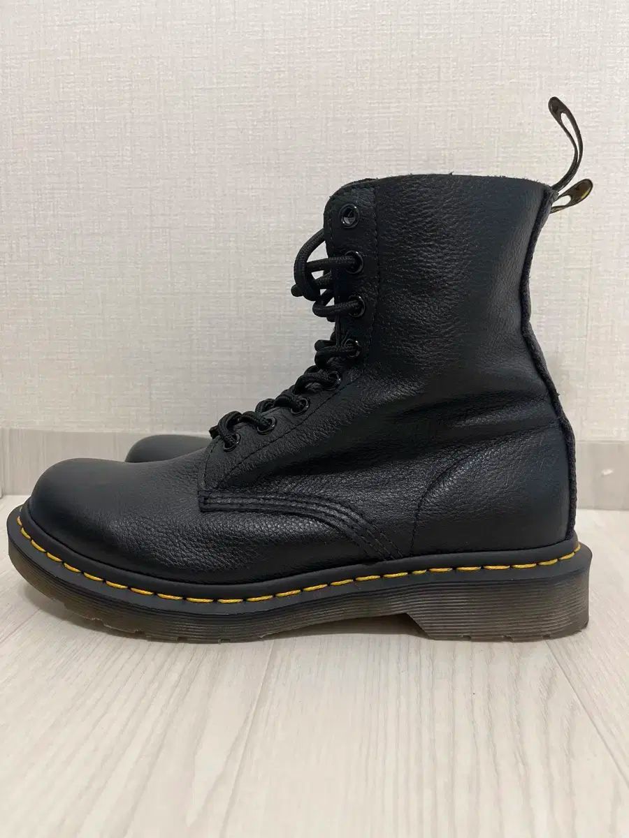 MARTENS ドクターマーチン