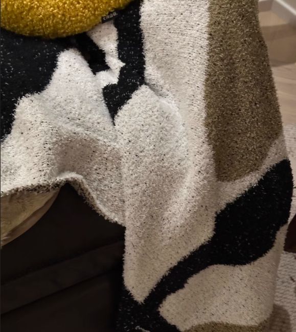 四季ひざ掛け ブランケット スローケット オールシーズン 花 フラワー チューリップ 柔らかい 軽量 ソファ ベッド 昼寝 かわいい おしゃれ ふわふわ