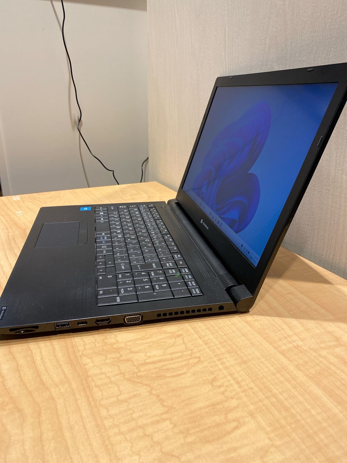 リユースノートパソコン Windows 11 TOSHIBA B 45 HS Celeron R 6305 メモリ8 GB 店頭併売中