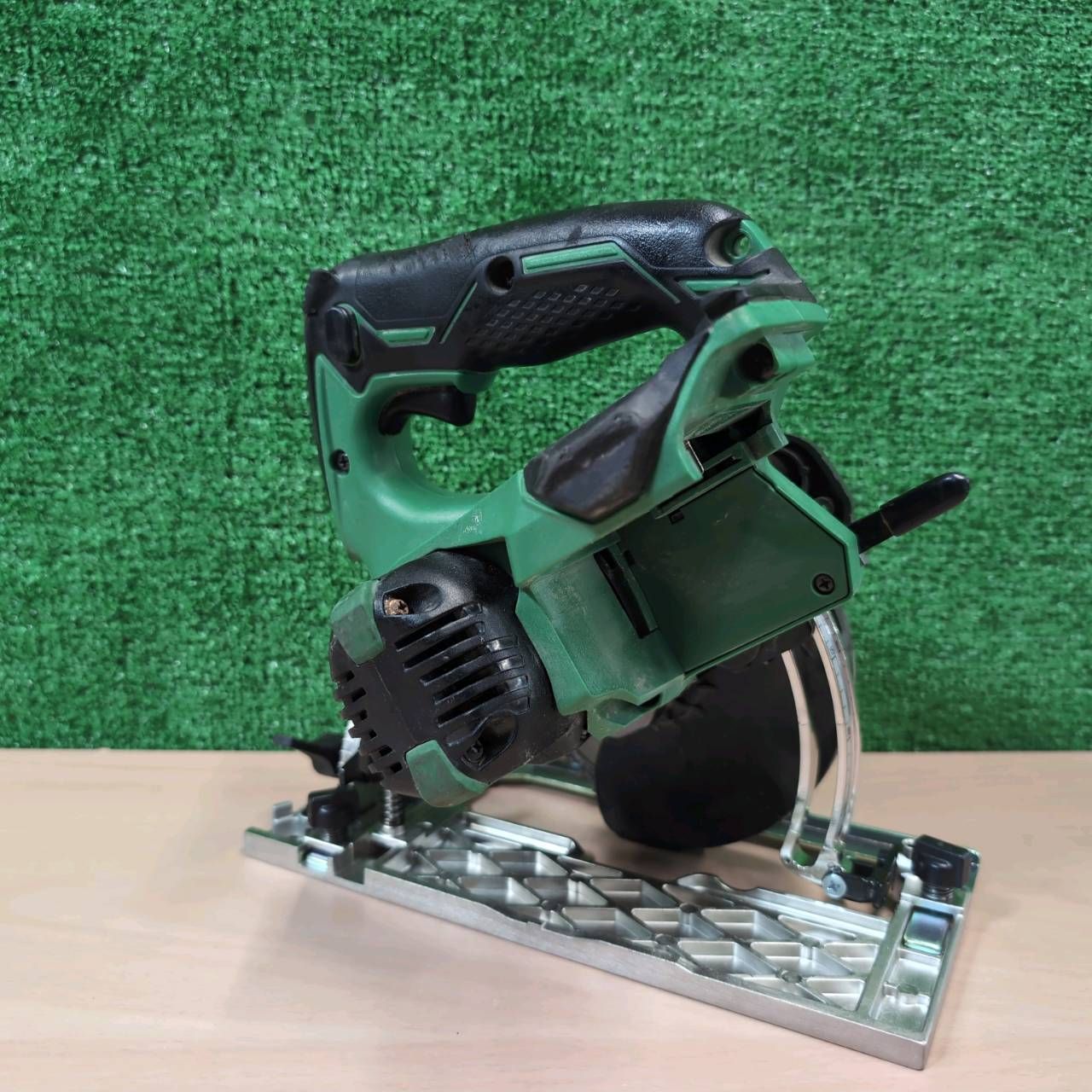 Vコードレス丸ノコ｜メーカー整備済 明細添付済｜チップソー付き｜マルチボルト対応