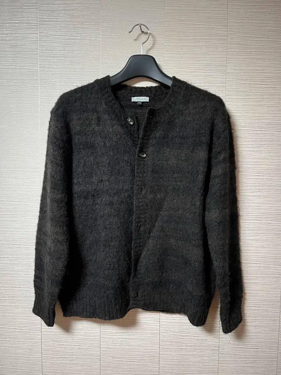 ブラッシュド タン カーディガン - ブラック ブラウン