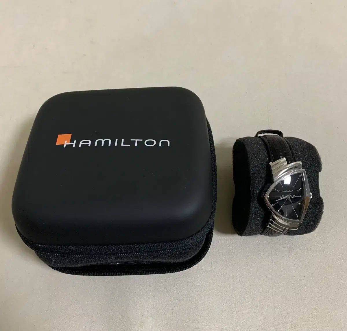 ハミルトン ベンチュラ メンズ クオーツ時計