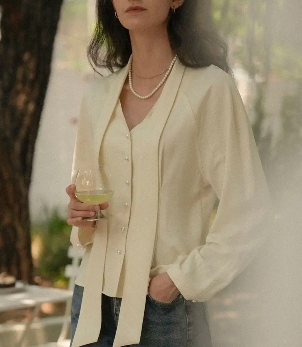 TILL I DIE ブラウス Tied collar pearl blouse