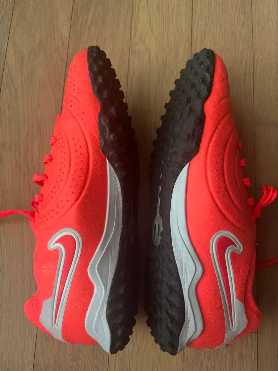 サッカーシューズ ナイキ ティエンポ レジェンド10 pro tf 265