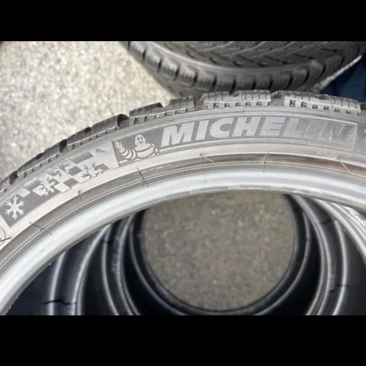 ミシュラン 275 30 R 20 タイヤ2本セット