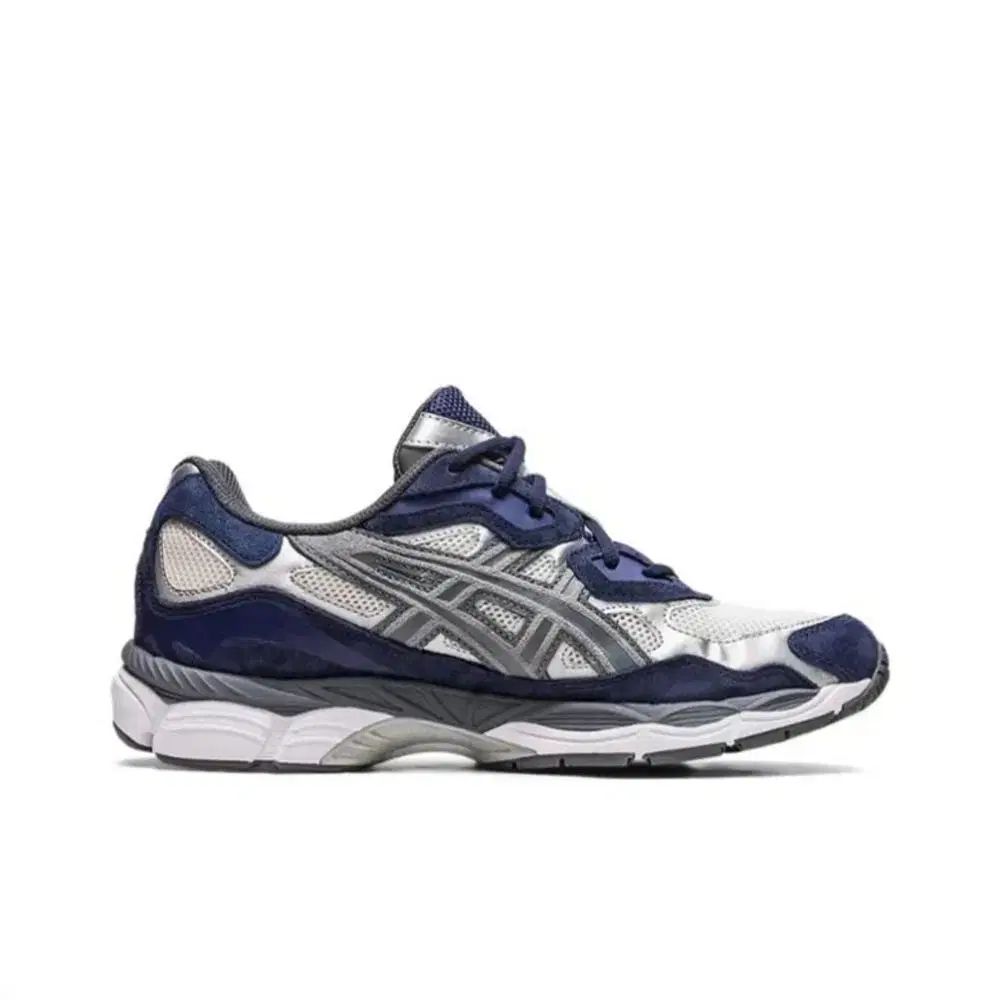 アシックス ASICS 1201A789-100 ランニングシューズ スニーカー