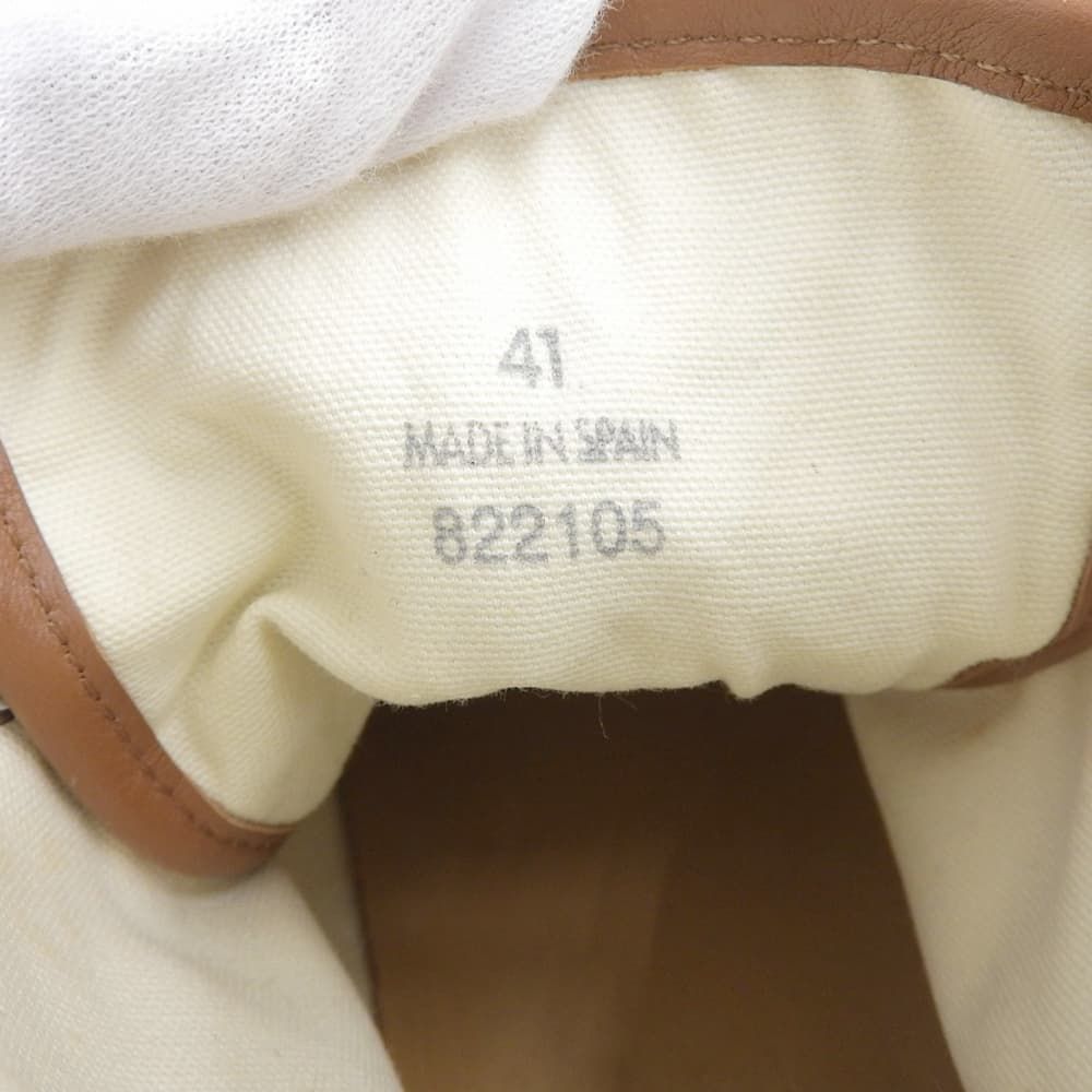 ハイカットスニーカー