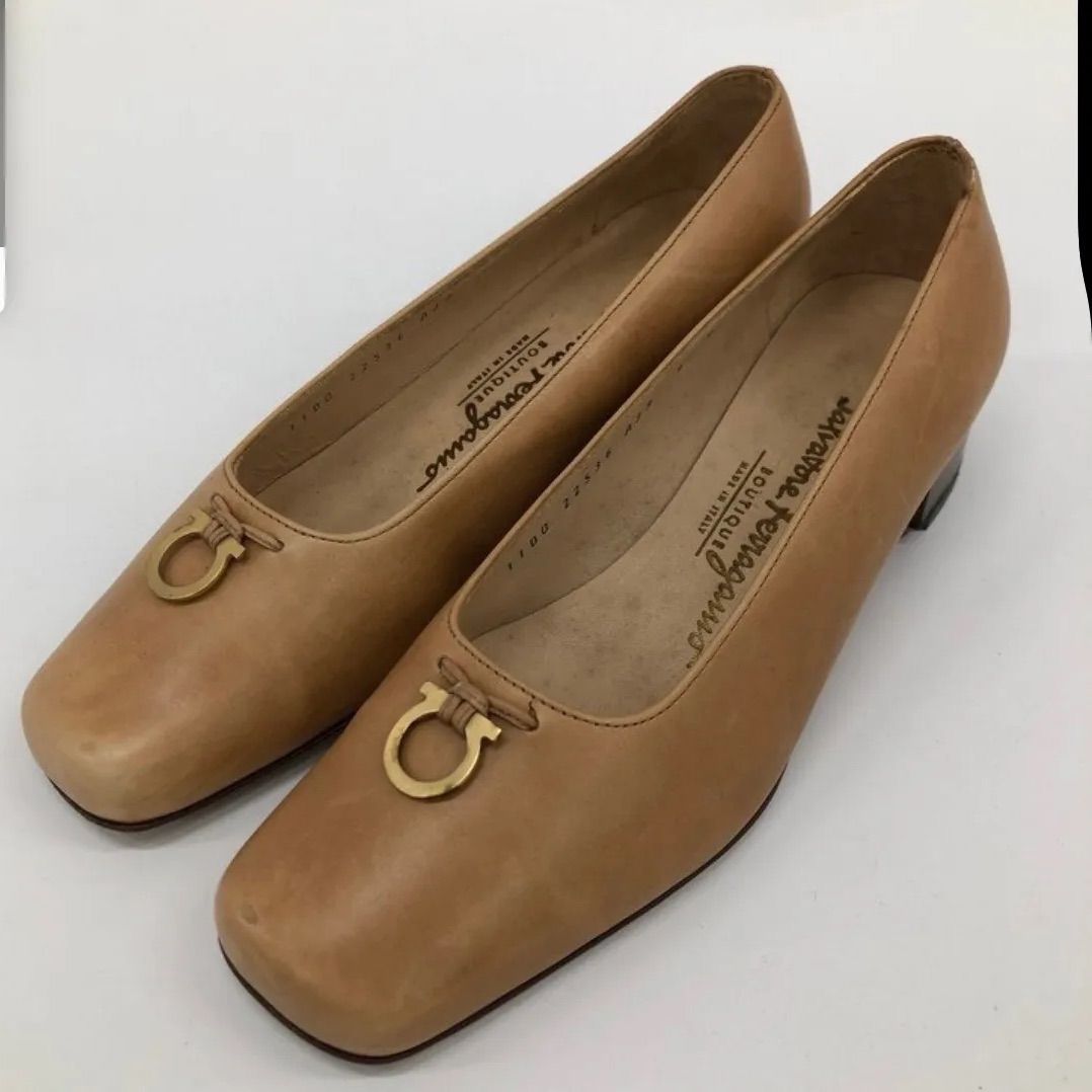 Salvatore Ferragamo サルヴァトーレフェラガモ パンプス ガンチーニ