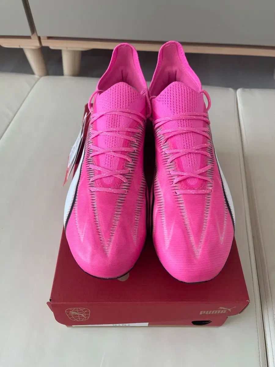 プーマ ウルトラ MG