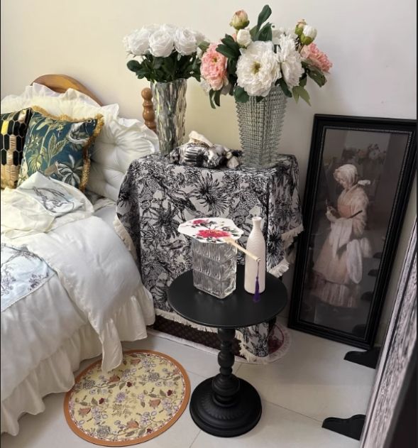 小さな丸テーブル コーヒーテーブル ミニテードトテーブル 丸い 丸型 リビング 寝室 おしゃれ シック 黒 ホワイト