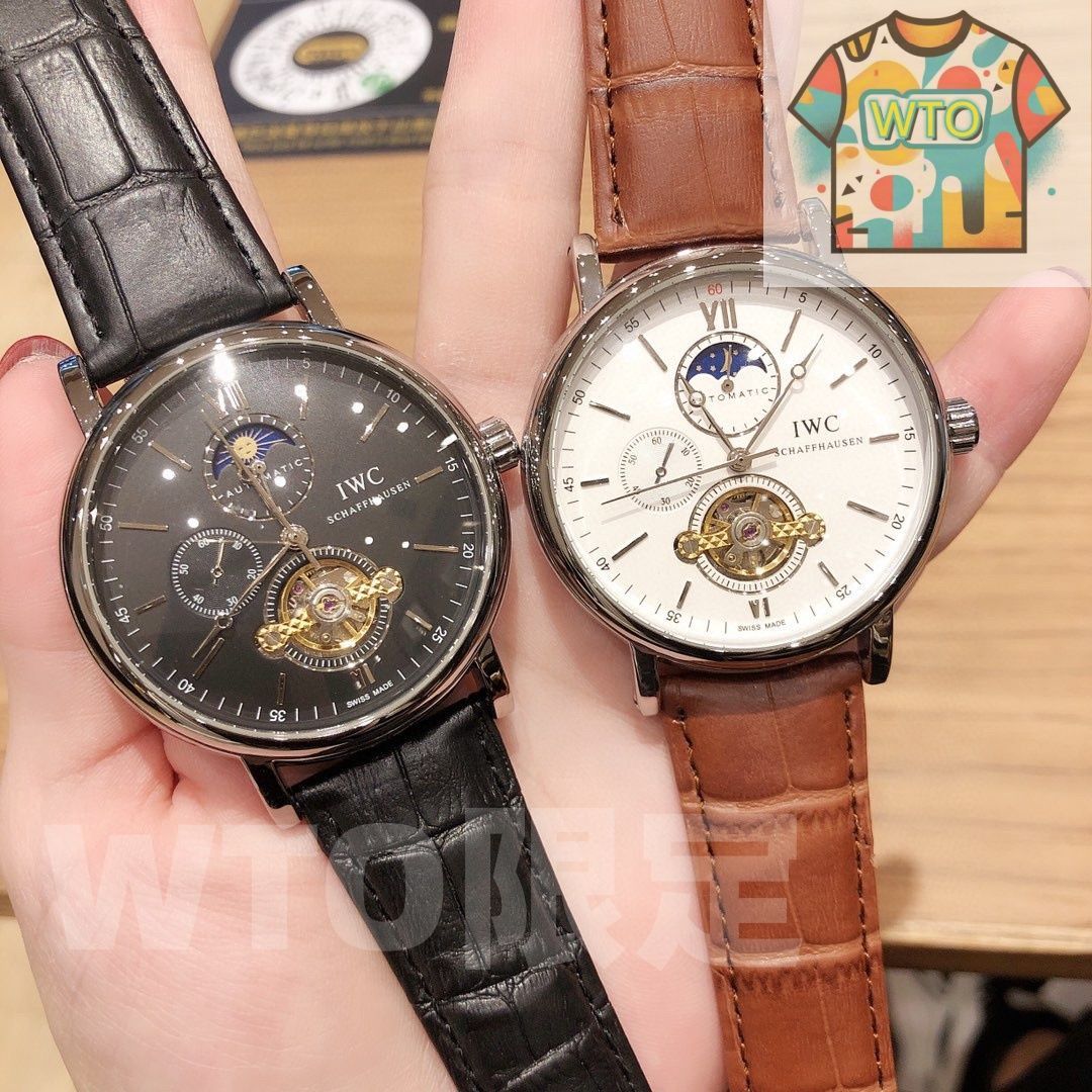 イウエーシー フライホイール搭載の月相デザインを採用