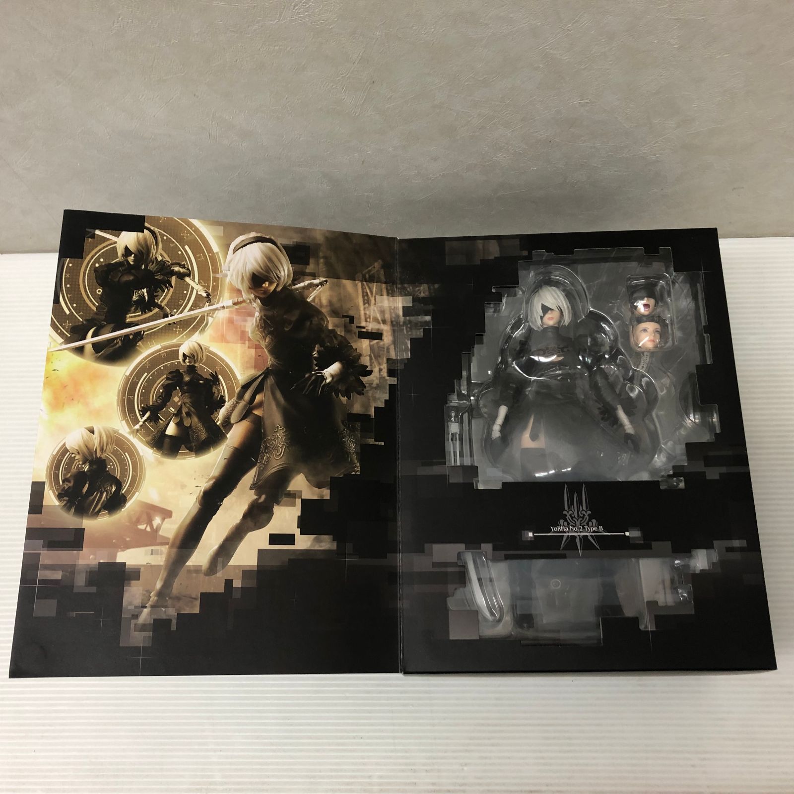 ニーア オートマタ PLAY ARTS改 ヨルハ 二号 B型 DX版 フィギュア 箱ダメージあり 品 smtketc 092102