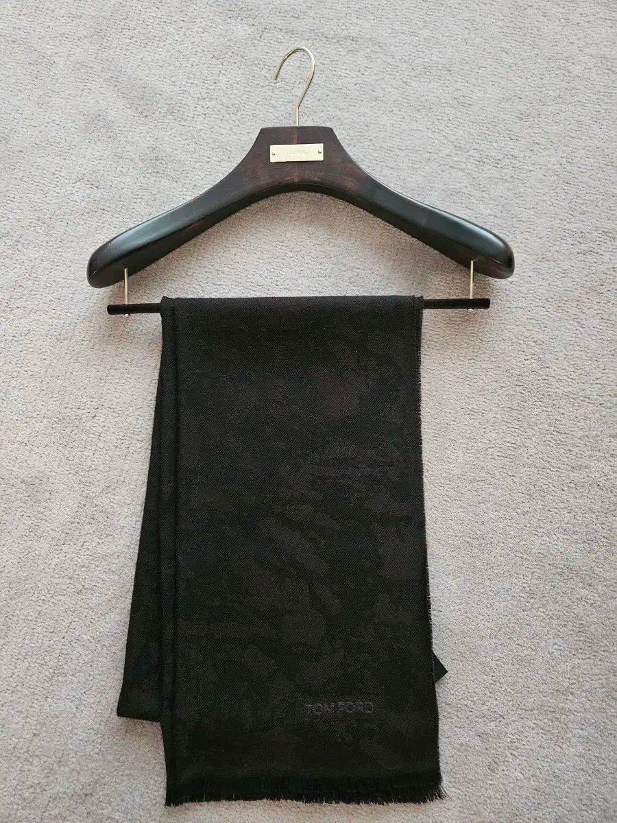 TOM FORD トムフォード ブラウン マフラー ウール100 羊毛