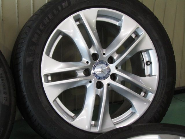 メルセデスベンツ W