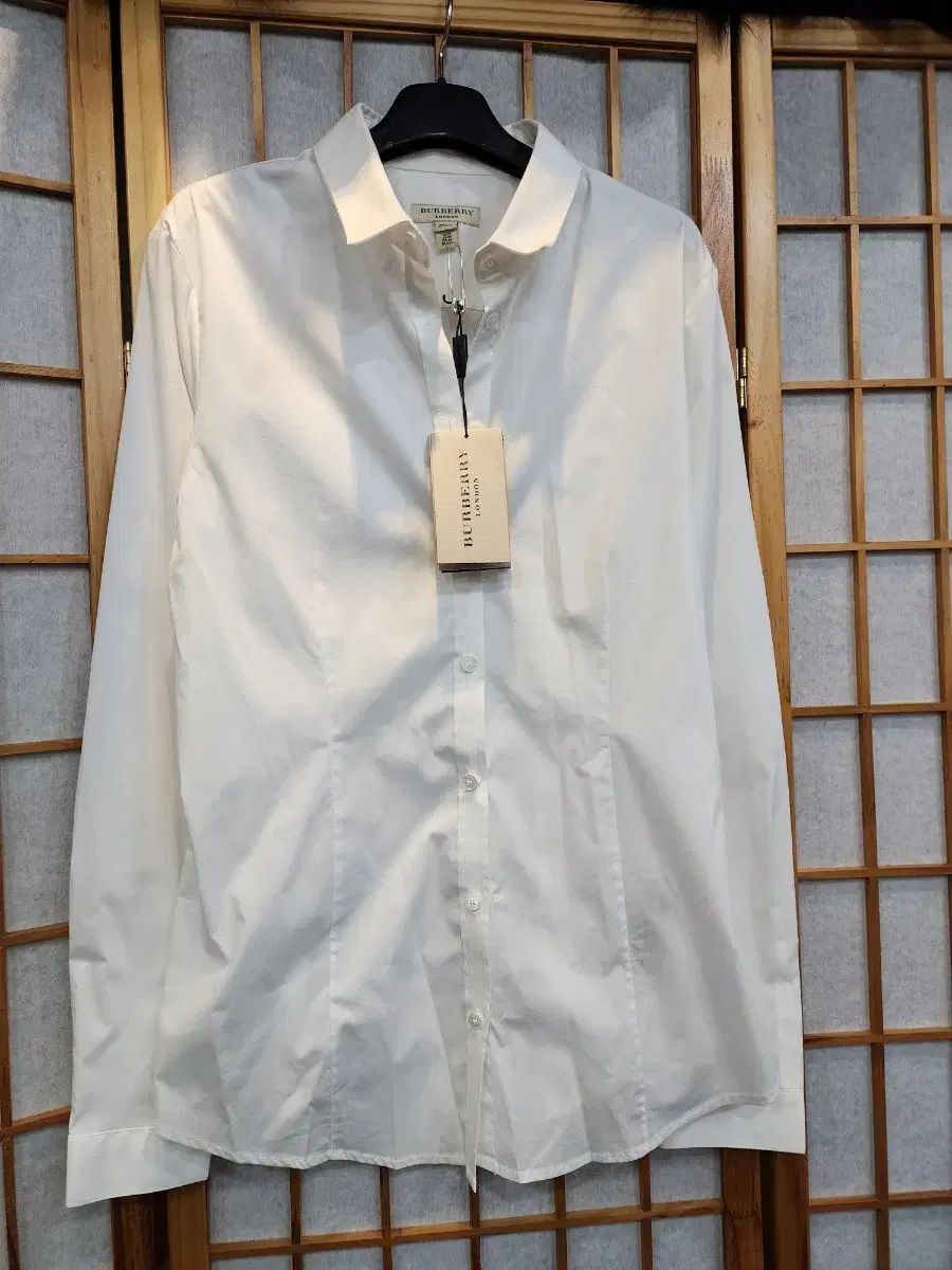 バーバリー 白 長袖 ストレッチ シャツ M