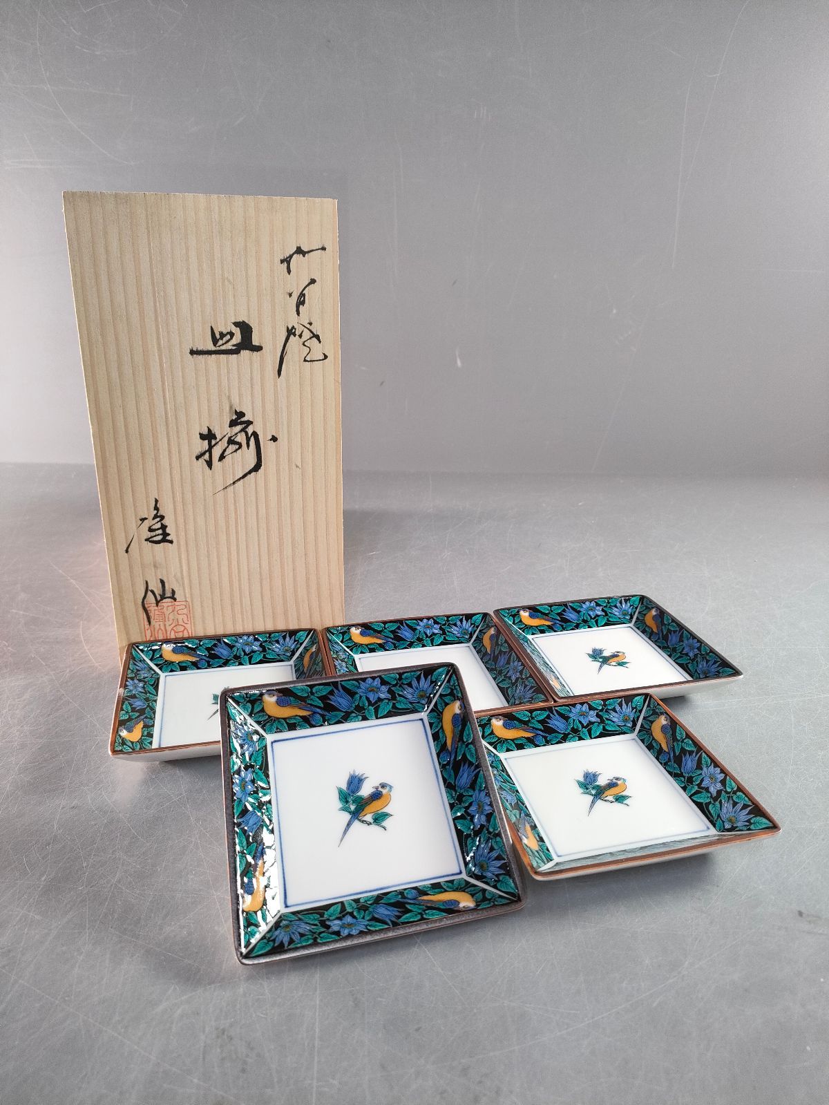 S17-3/九谷焼/隆仙窯/花鳥文銘々皿5客/共箱/角皿/豆皿/飾皿/懐石道具