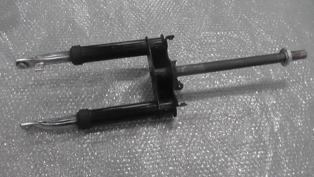 ディオ FI AF 68 1416 xxx の フロントフォーク