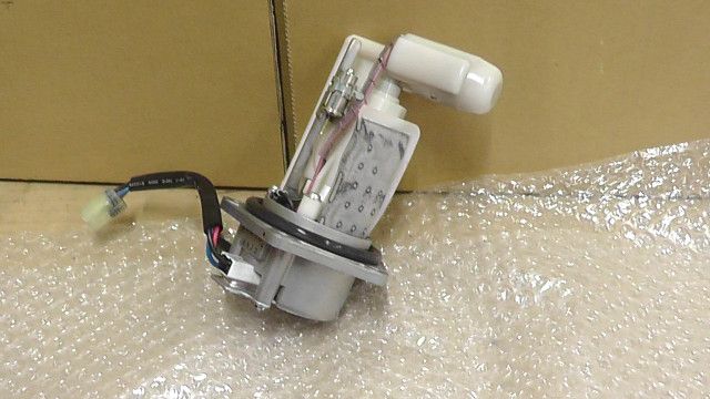 ニンジャ Ninja 250 R EX K A 11 xxx の 燃料ポンプ