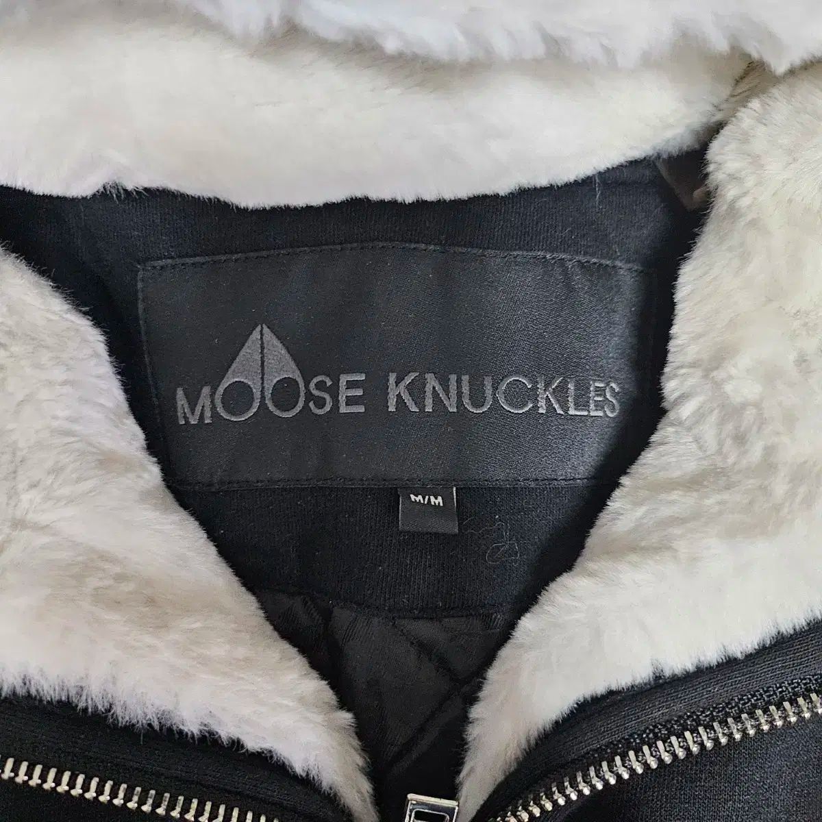 ムースナックルズ ブラック WHO フード ジップアップ 95