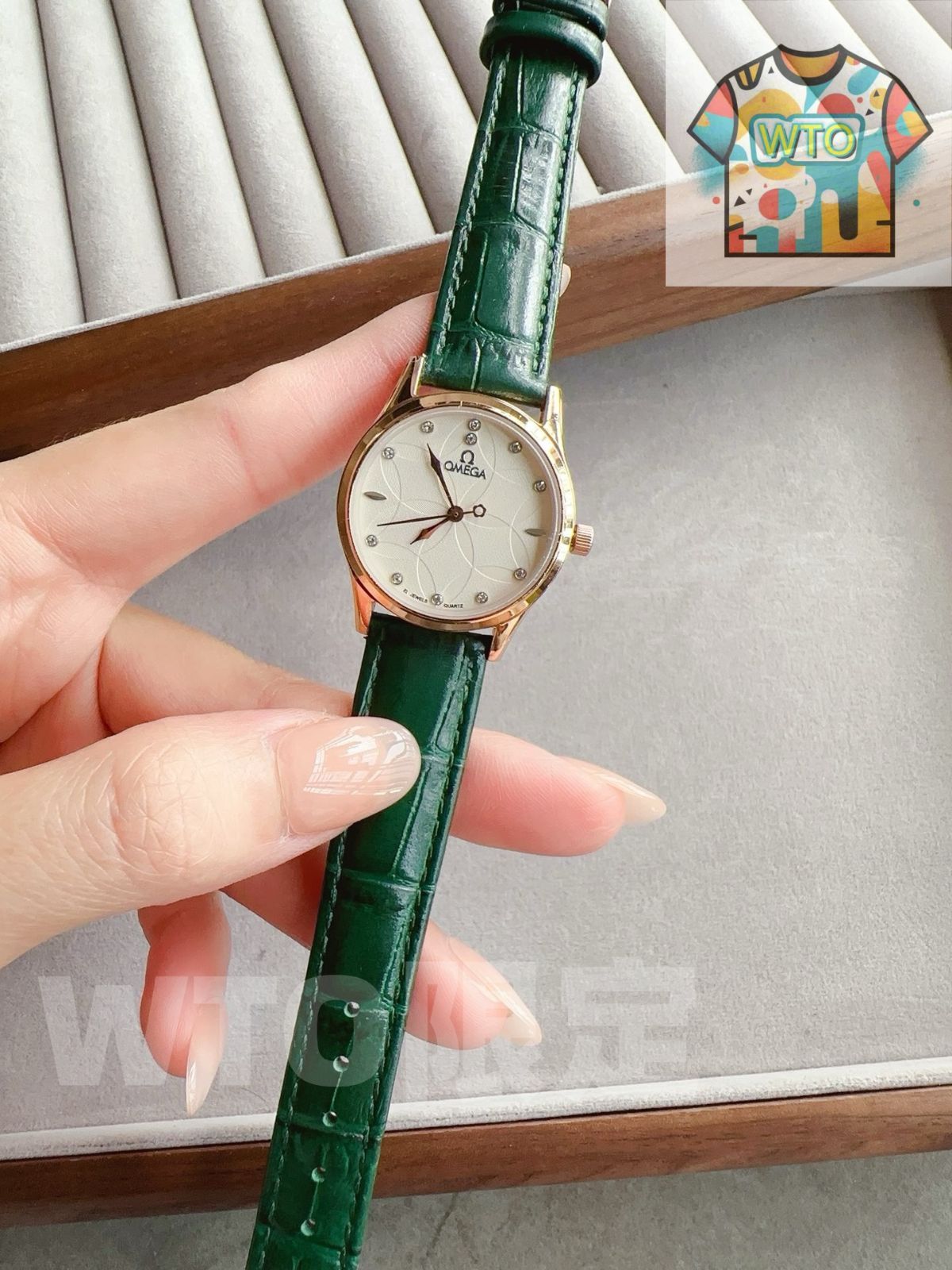 今日 OMEGA オメガ クォーツムーブメント搭載