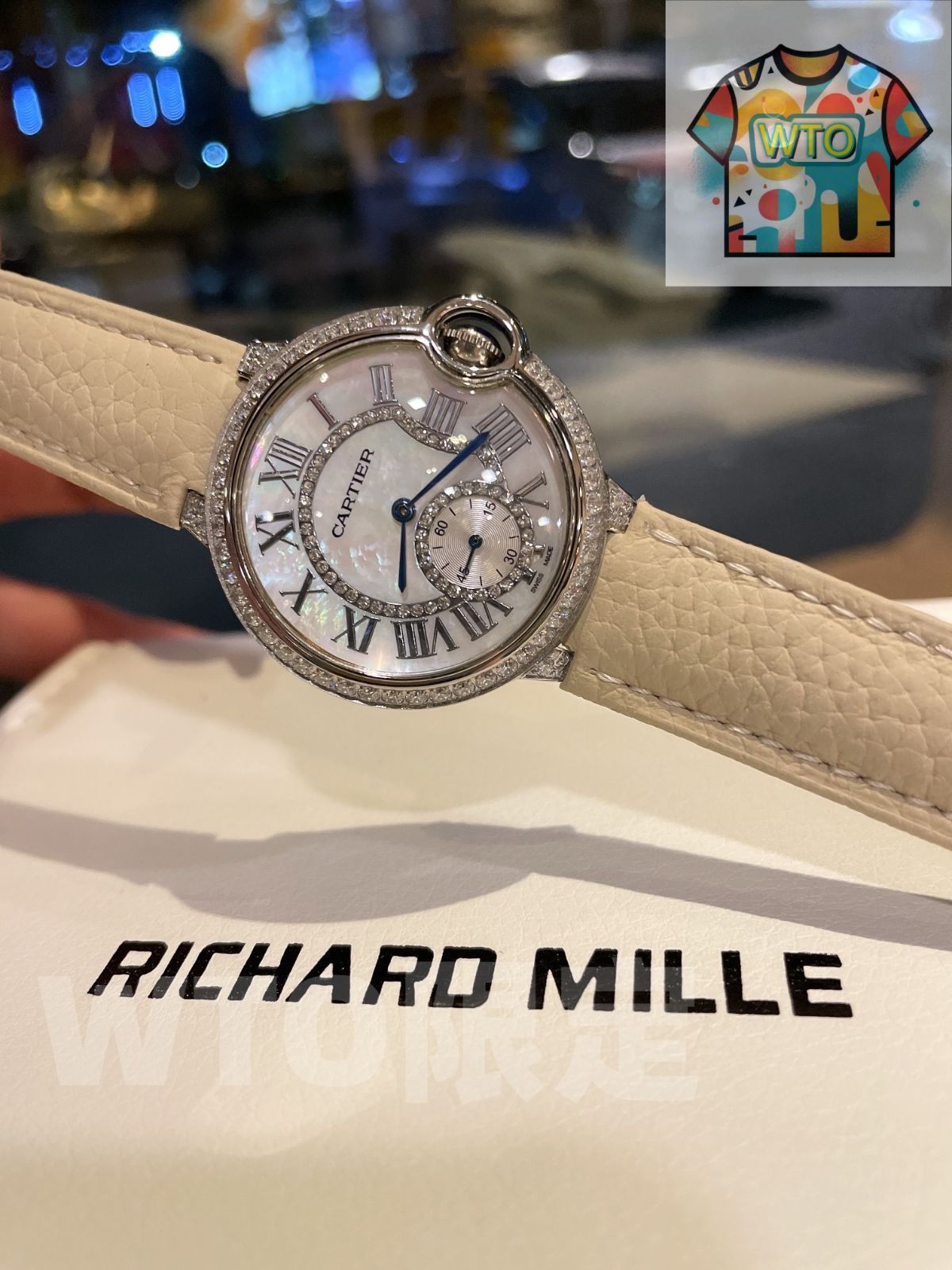 今日 Cartier カルティエ ブルーバルーンシリーズ ダイヤモンドを 嵌したダイヤルを特徴とする