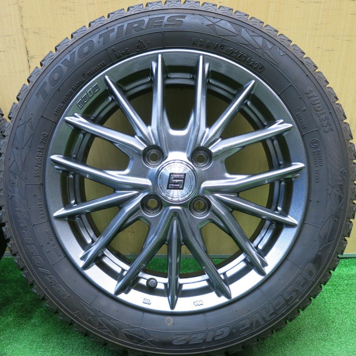 バリ溝 23年 9 5分 スタッドレス 155 65 R 14 トーヨー オブザーブ GIZ 2 SEIN ザイン 14インチ PCD 100 4 H ス
