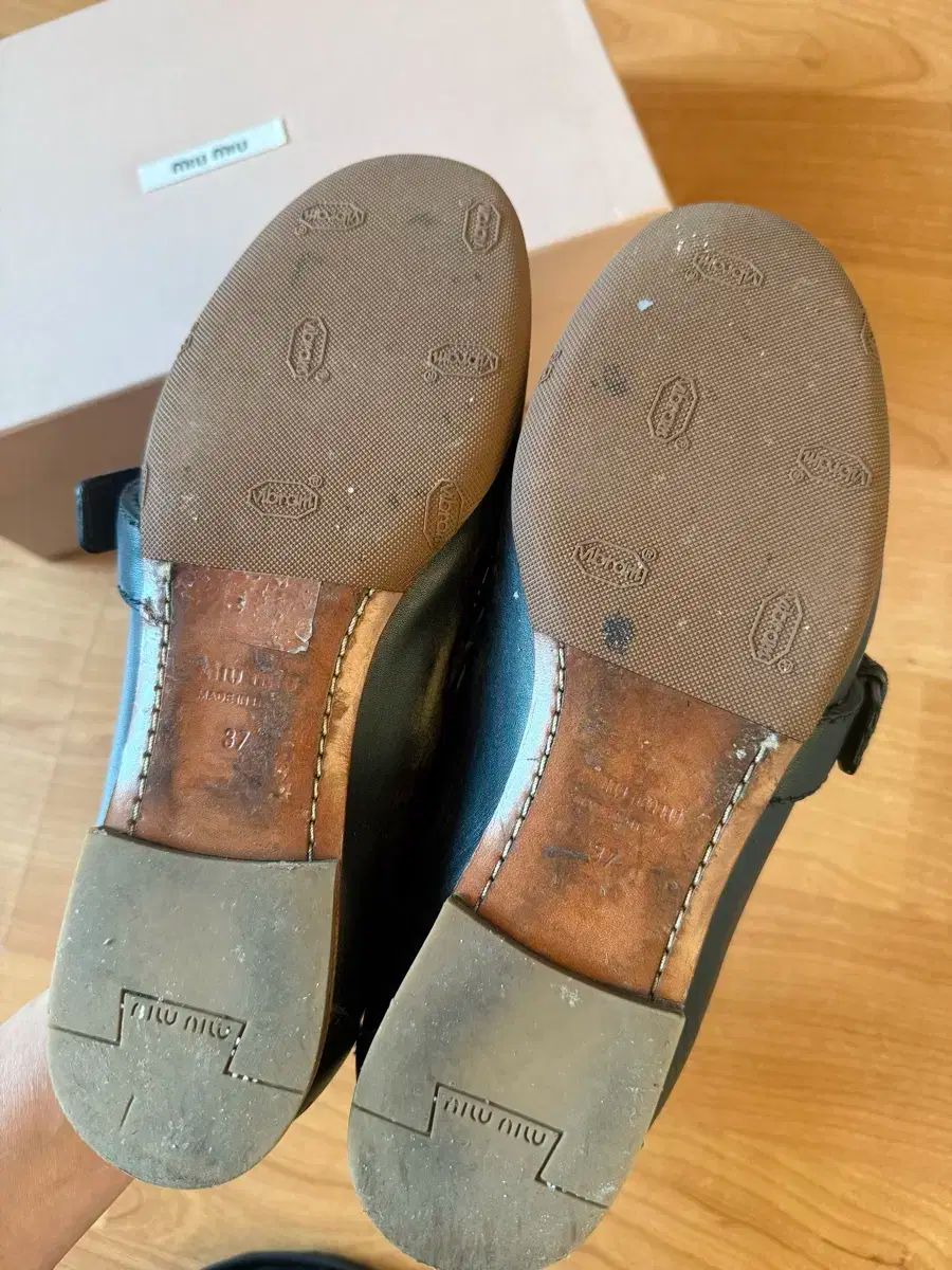  ミュウミュウ ブラック タッセル ローファー フラットシューズ バレエシューズ パンプス