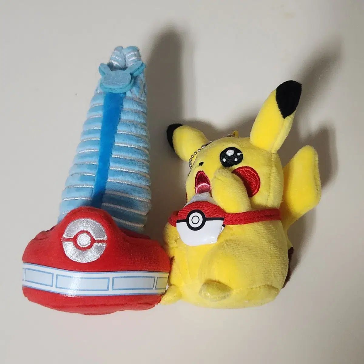 韓国限定 ヘンシンメタモンラプラス＆ピカチュウ グッズ 韓国 ポケモン
