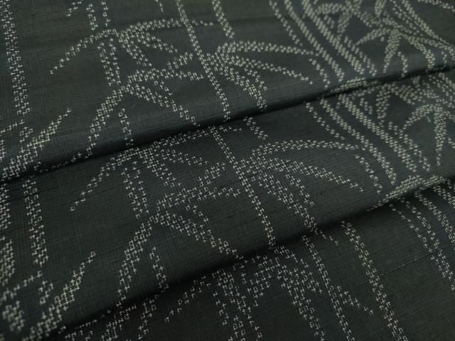 平和屋着物 上質な紬 笹竹文 正絹 ps