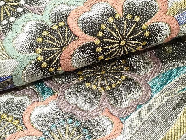 六通柄袋帯 唐織