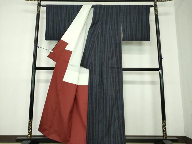 平和屋着物 本場結城紬 重要無形文化財 結織苑 100亀甲 竹節 保証書 証紙付き 正絹 ps