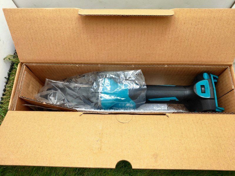 マキタ 40Vmax充電式ハンドグラインダ GD002GZ 本体のみ