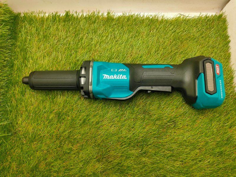  マキタ 40 Vmax充電式ハンドグラインダ GD 002 GZ 本体のみ グラインダー 研磨機