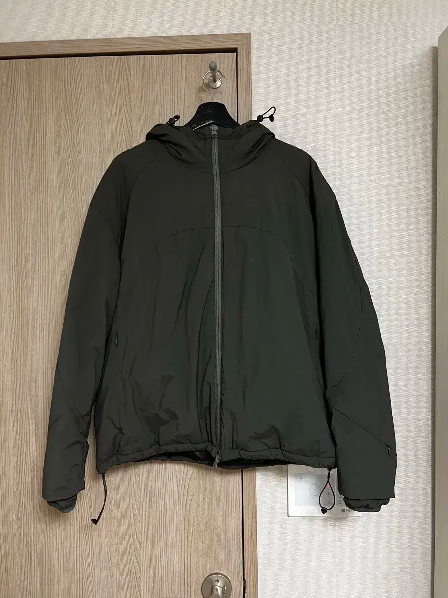 2 アルバン ライト シェル パデッド ジャケット