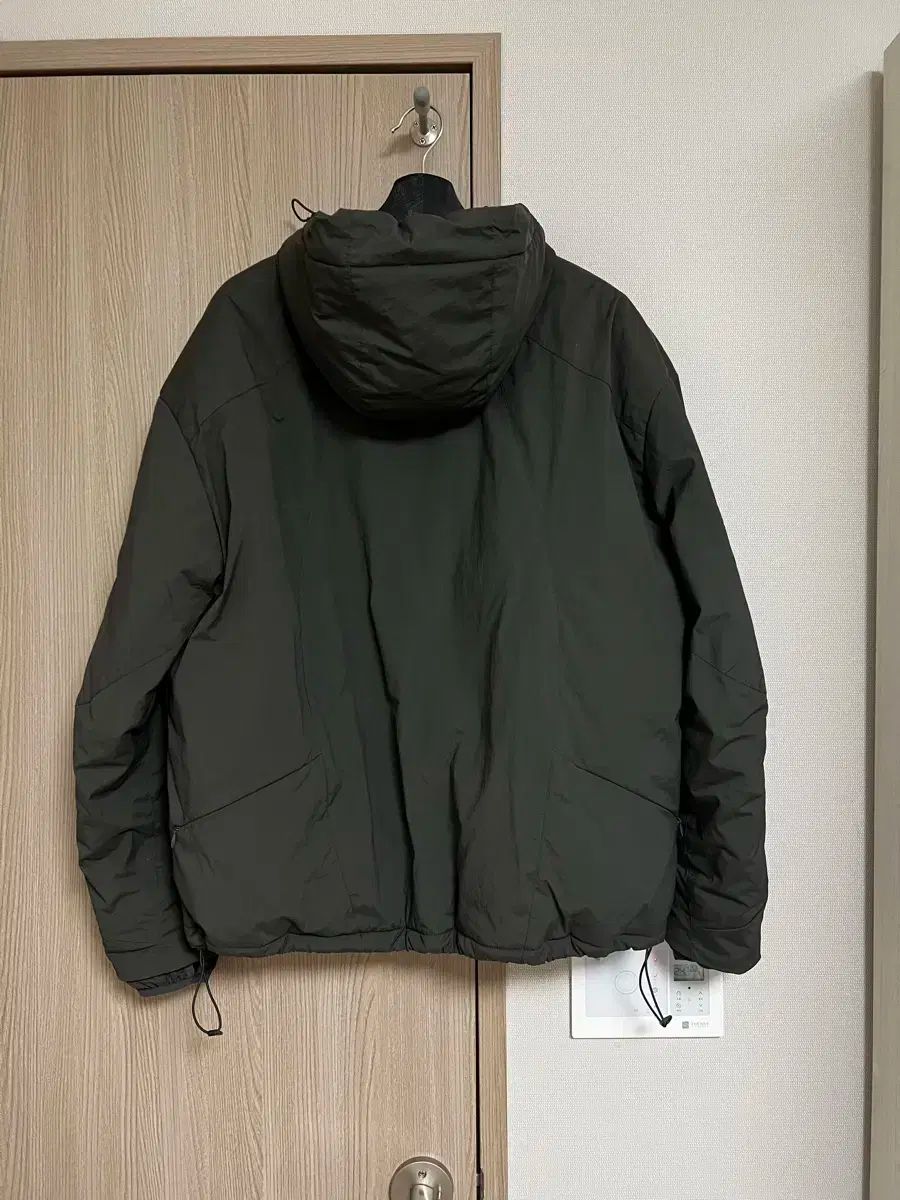 2 アルバン ライト シェル パデッド ジャケット